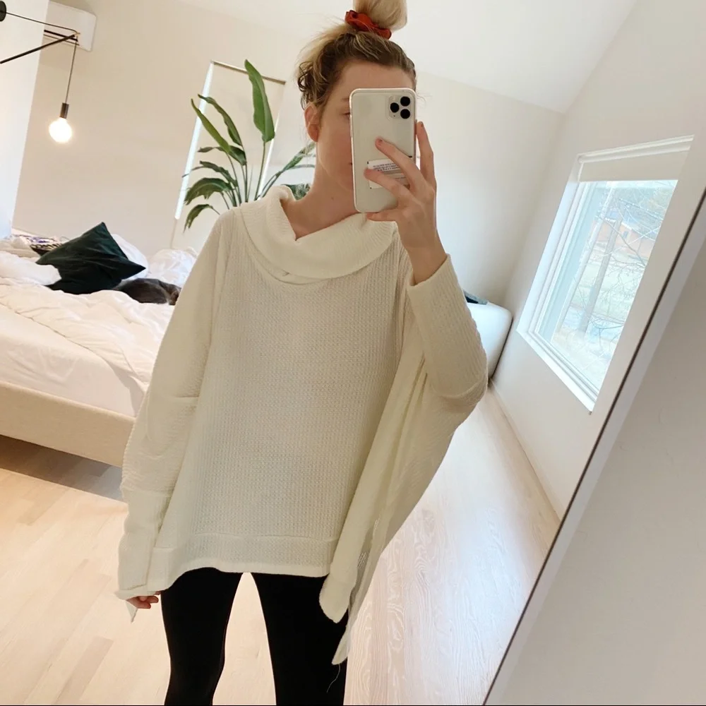 Women’s White Long Sleeve Hooded Waffle Knit Top